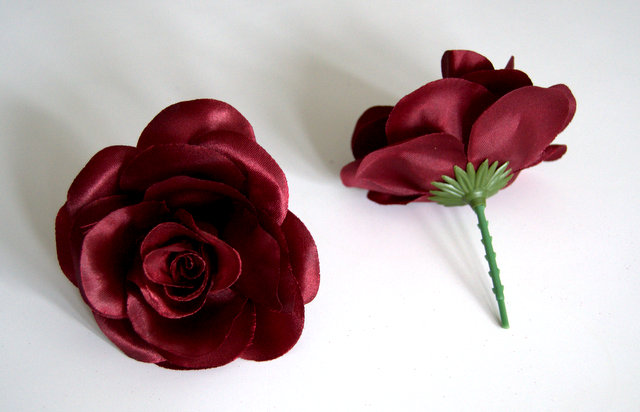 Saténová ruža -  bordová