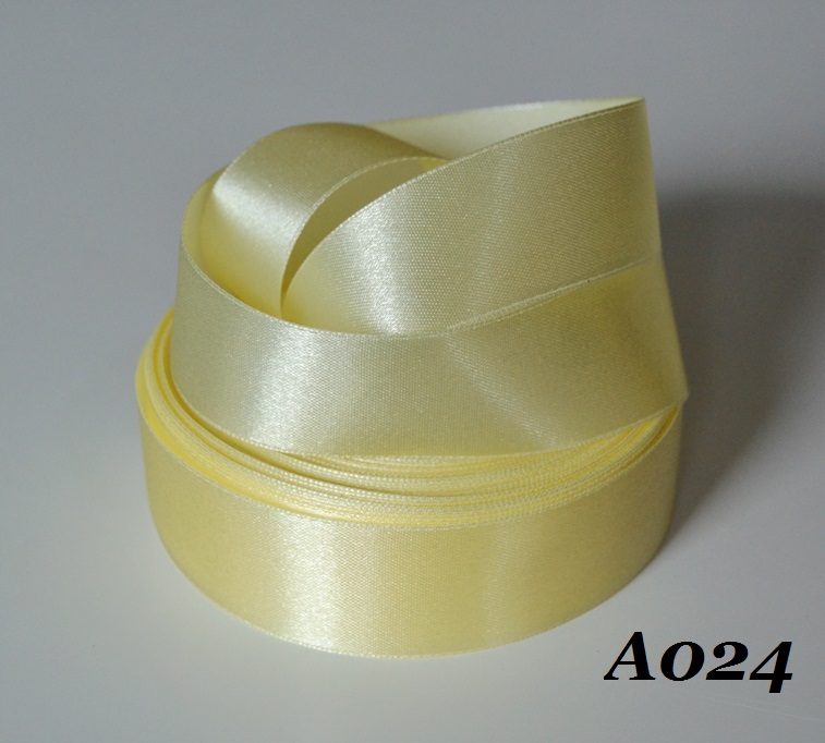 Saténová stuha 25mm/27m č.A024 -pastelová žltá