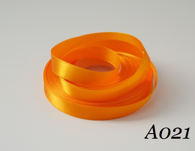 Saténová stuha 12mm/27m č. A021 - svetlo-oranžová