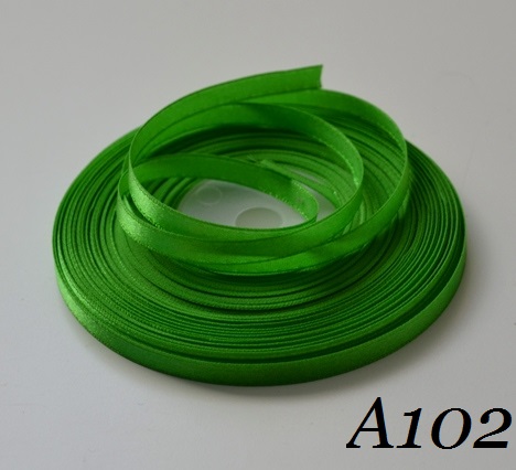 Saténová stuha 6mm/27m č. A102 - zelená