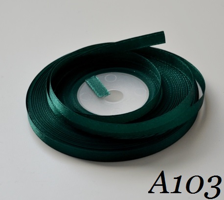 Saténová stuha 6mm/27m č. A103 - tmavá zelená